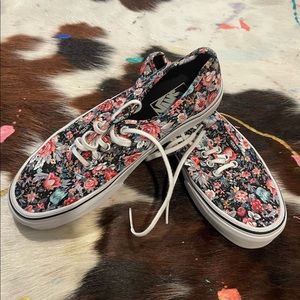 Vans era skate shoe floral covered shoe